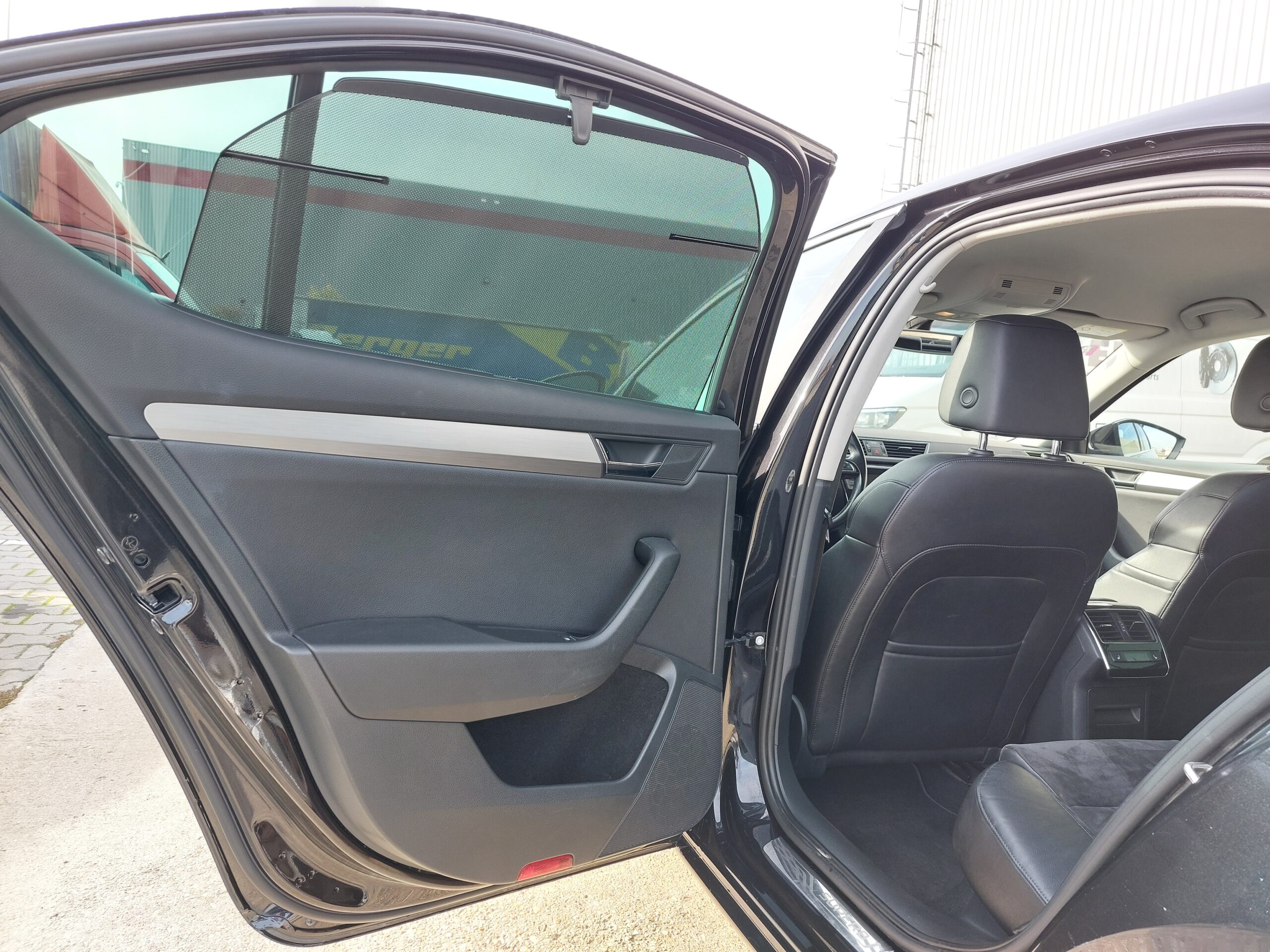 Skoda Octavia Superb 4×4 2.0 TDI B02ElT 2016 - Image 12