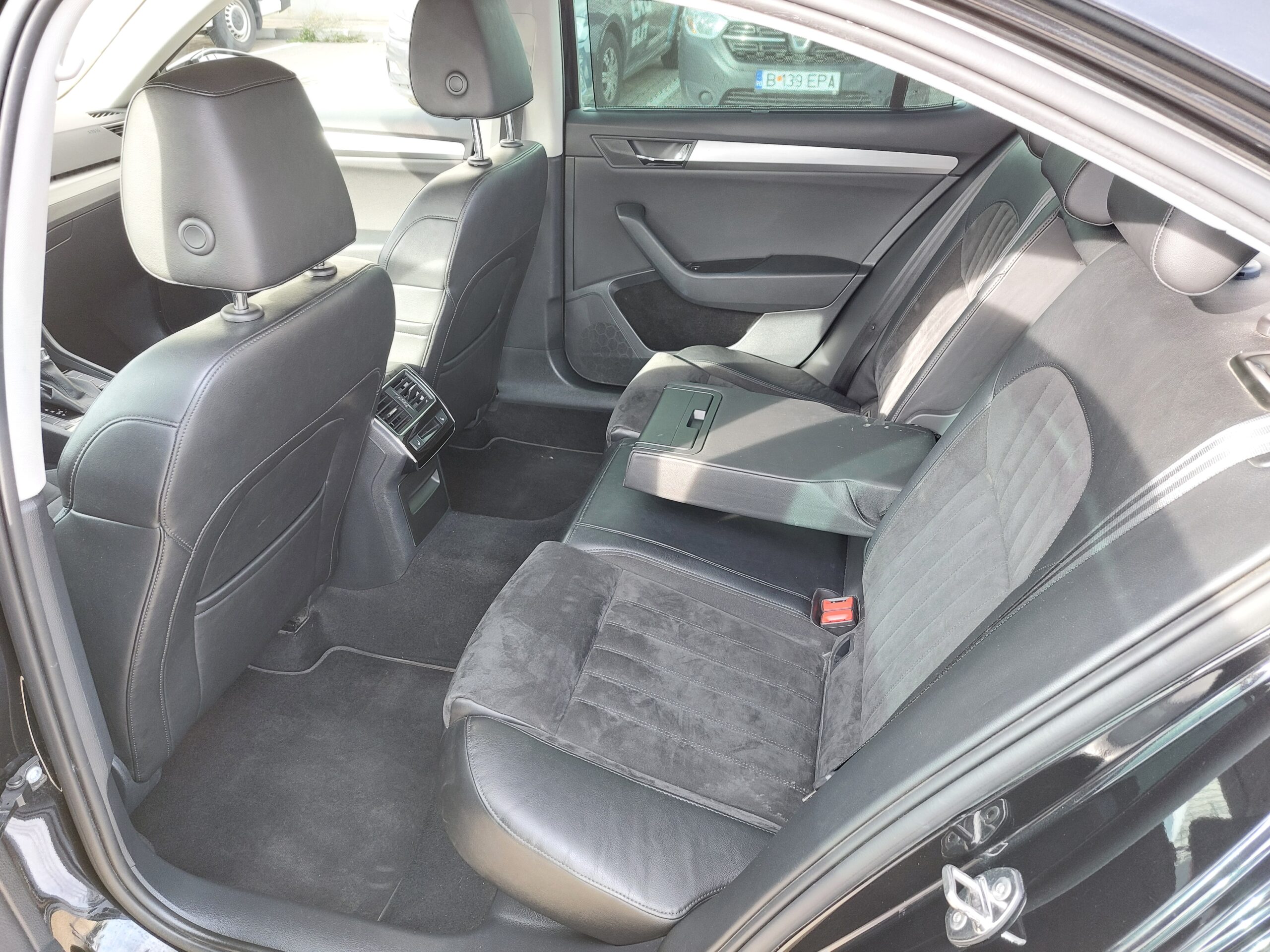 Skoda Octavia Superb 4×4 2.0 TDI B02ElT 2016 - Image 13