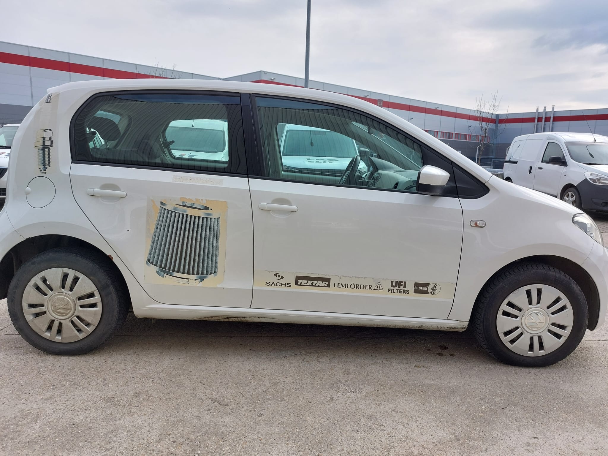 VW UP B54ZVG 2013 - Image 5