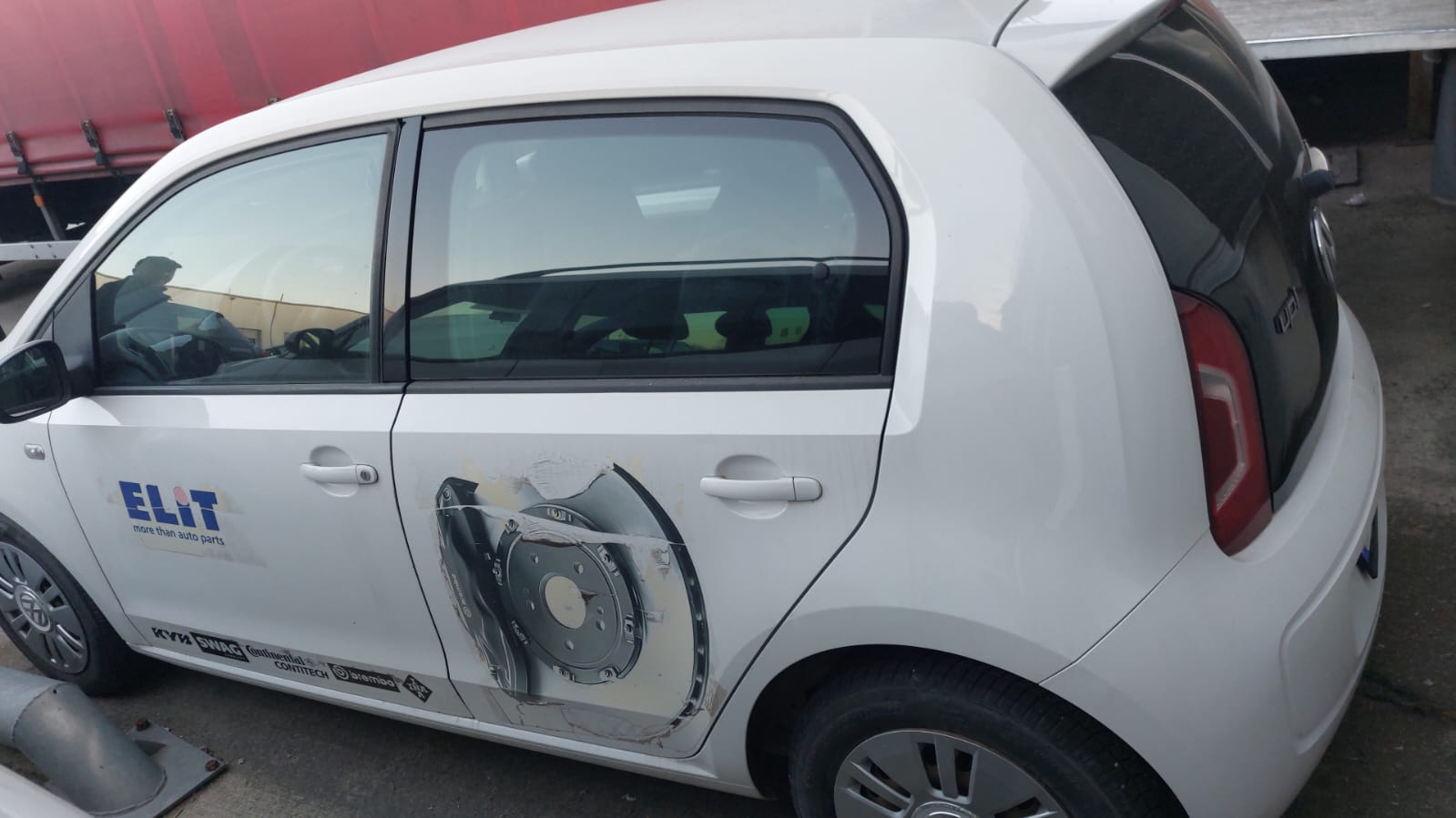 VW UP B17EPA 2013 - Image 4